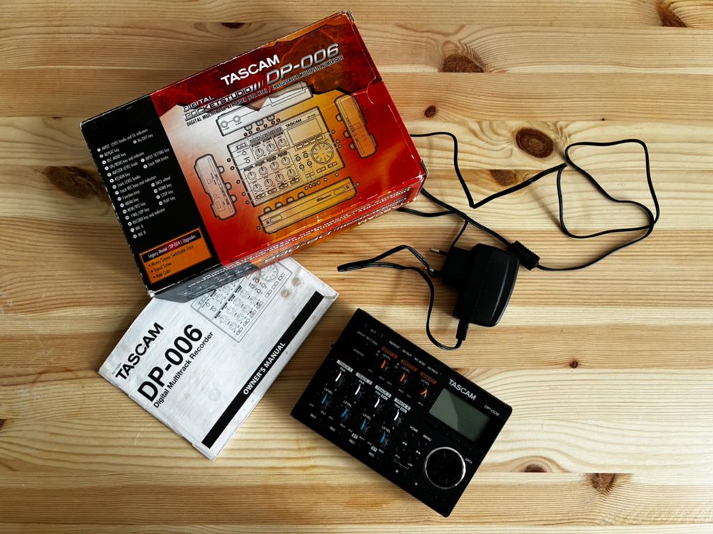 Tascam DP 006, Ophalen of Verzenden, Zo goed als nieuw, Minder dan 5 kanalen, Microfooningang