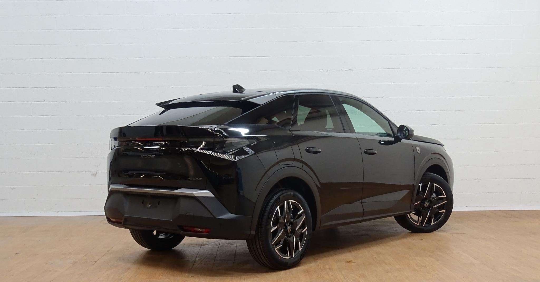 Peugeot 3008 1.2 HYBRID 145 e-DSC6 GT+pano dak, Auto's, Peugeot, Stof, Gebruikt, 1648 kg, Zwart