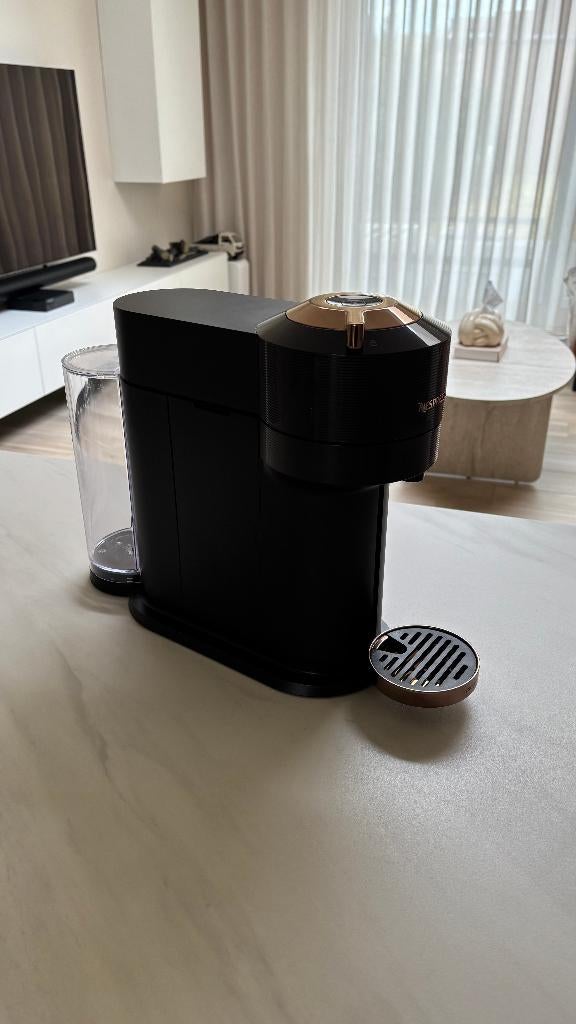 Nespresso Vertuo Next gold, Enlèvement, Comme neuf, Dosettes et capsules de café