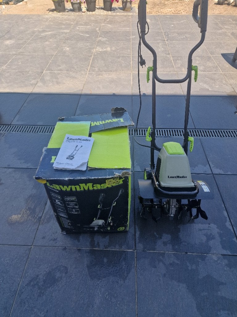 Lawnmaster TE1440m 40cm grondfreesladder gratis ladder, Enlèvement, Utilisé, Tondeuses à gazon électriques, Démarrage électrique