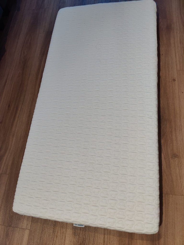 AeroSleep matras 70 x 140 cm + AeroSleep matrasbeschermer, Kinderen en Baby's, Kinderkamer | Beddengoed, Ophalen, Gebruikt, Jongetje of Meisje