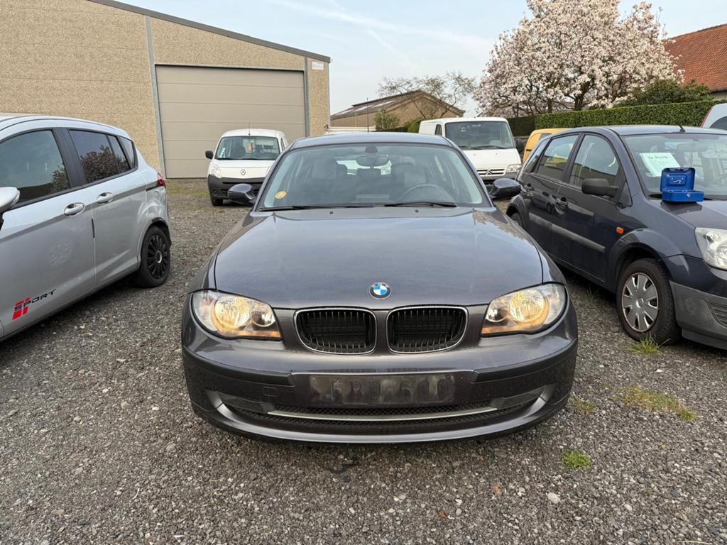 Bmw 118d 2.0 diesel manueel zeer proper!, Auto's, Voorwielaandrijving, 1998 cc, 888 kg, 999 kg