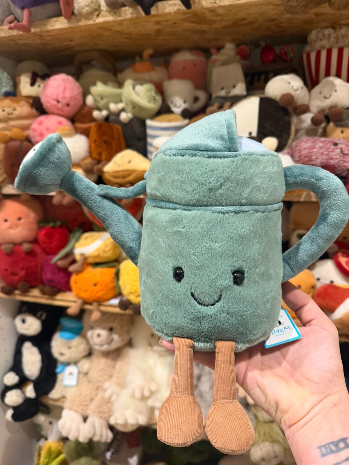 Jellycat Amuseables Watering Can, Kinderen en Baby's, Jellycat, Overige typen, Nieuw, Middelgroot (20 tot 80 cm)