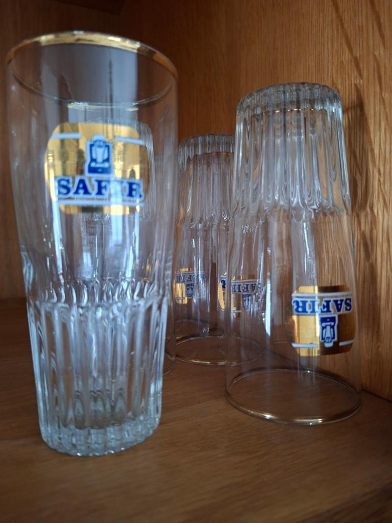 Safir glazen, Verzamelen, Ophalen