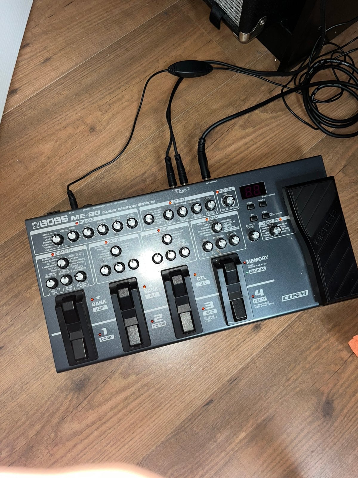 Boss ME-80 gitaar multi effectprocessor, Muziek en Instrumenten, Versterkers | Bas en Gitaar, Ophalen, Zo goed als nieuw, Gitaar