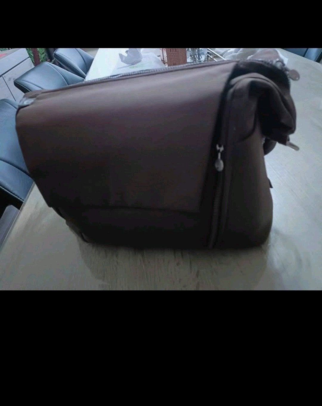 Luiertas Stokke, Enlèvement