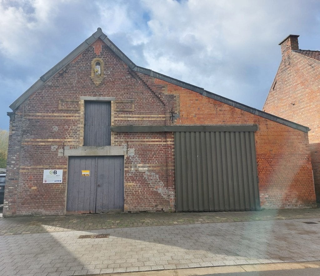 Loods van 463 m² te huur in Doomkerke – € 975/maand, 463 m², Location, Stock ou Remise