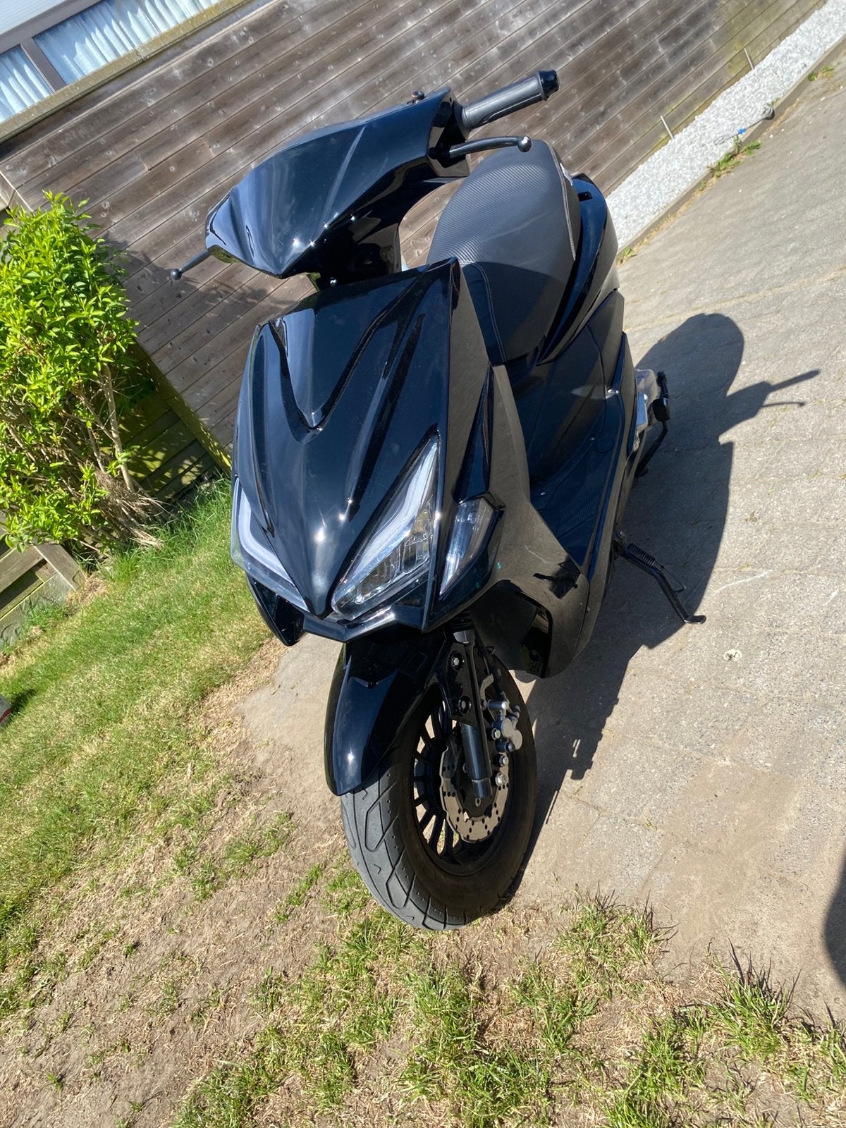 Scooter te koop helemaal nieuw rijd/ ruilen kan ook, Ophalen, Zo goed als nieuw, 50 cc