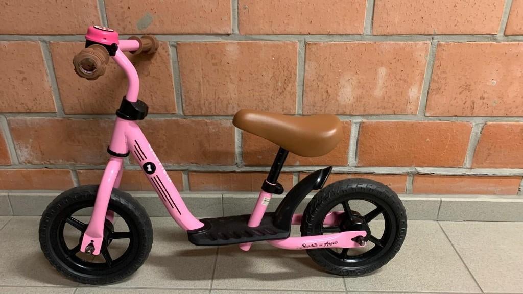 draisienne rose vintage, Enfants & Bébés, Jouets | Extérieur | Véhicules & Draisiennes, Comme neuf, Vélo d'équilibre, Enlèvement ou Envoi