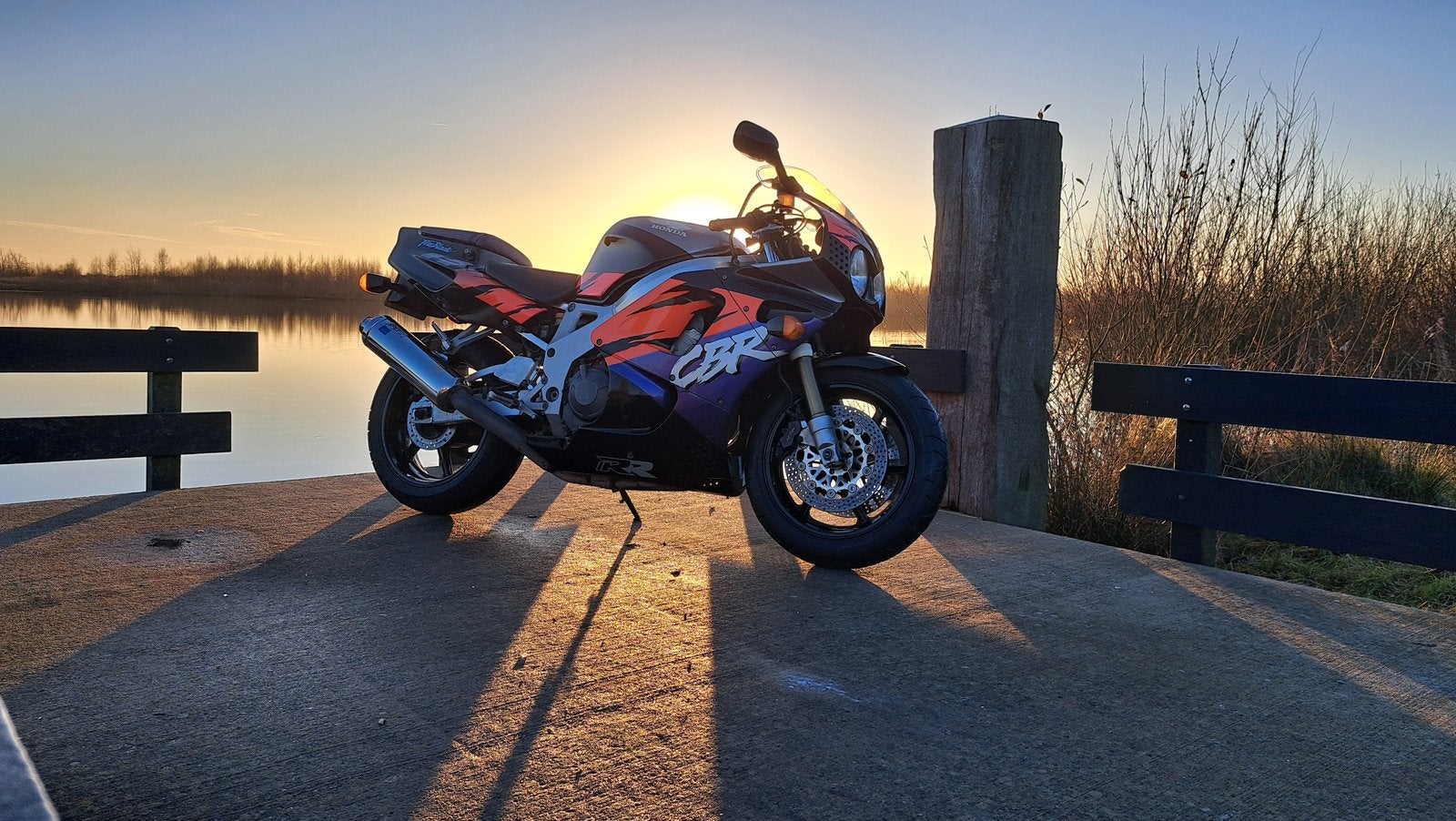 OVERBLADE POUR HONDA CBR900RR SC28, Permis Moto A, Occasion, Plus de 35 kW, Super Sport