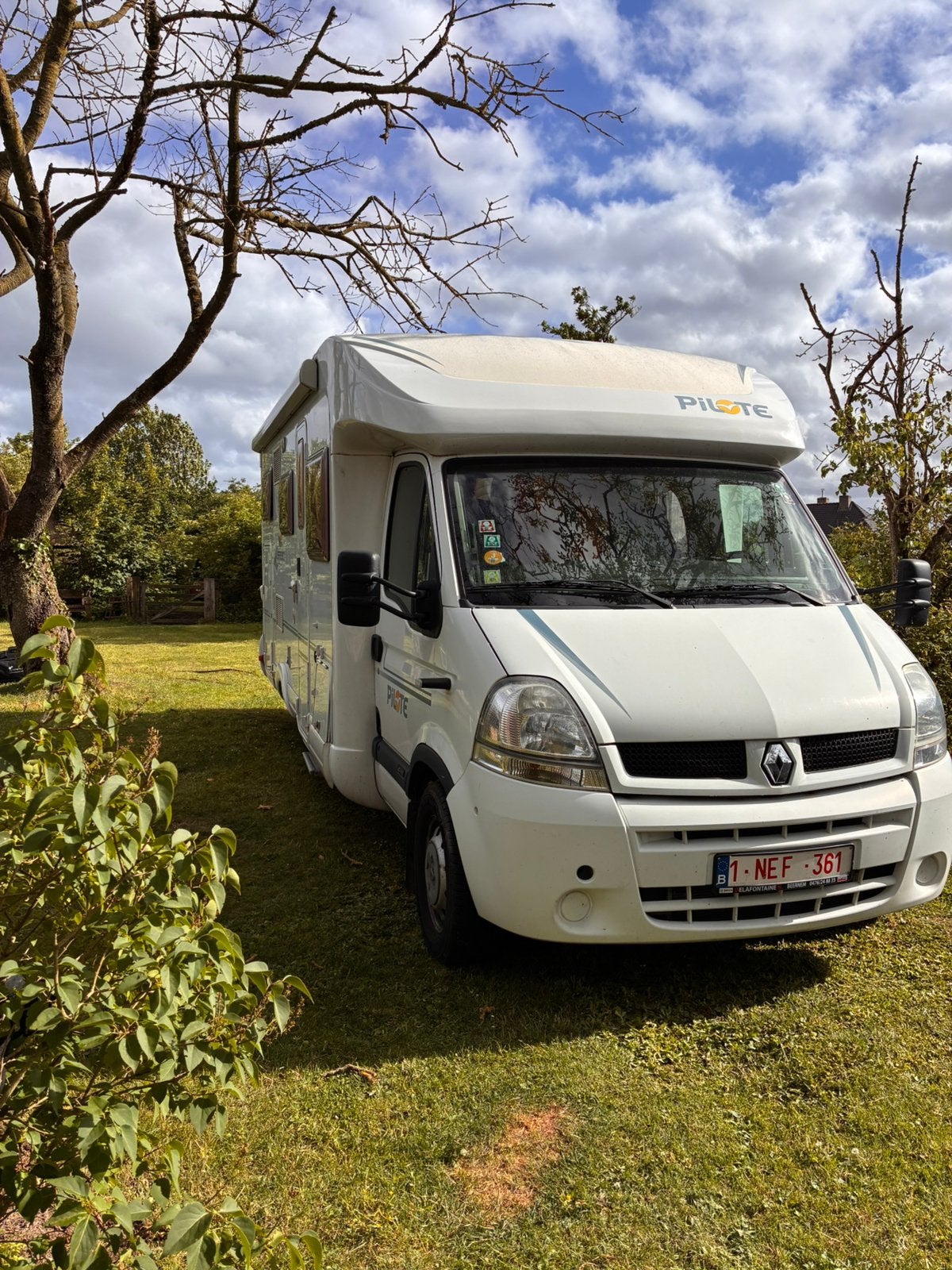 Pilote camper Renault master 2006 104300km, Caravans en Kamperen, Mobilhomes, Ringverwarming, Luifel, 6 tot 7 meter, Overige merken