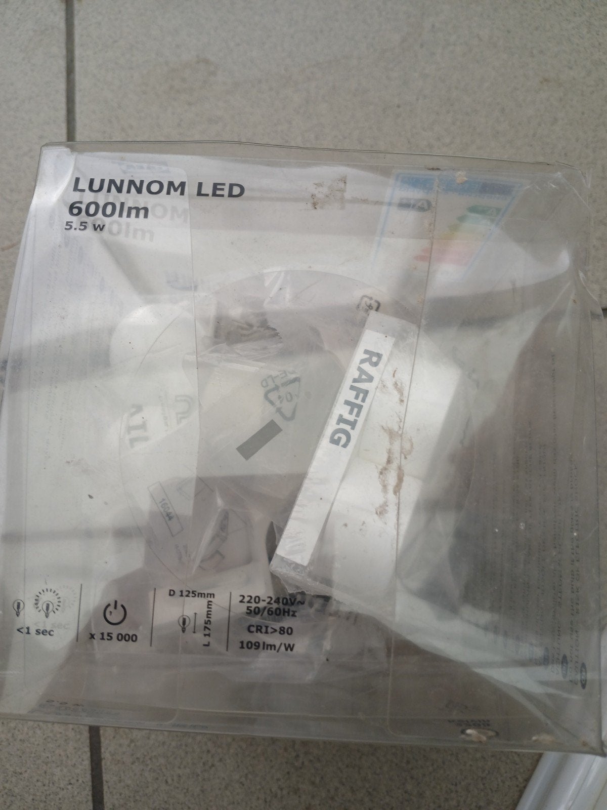 RAFFIG
LUNINOM LED
600 lm
5,5 W
220–240 V
1091 mm, Enlèvement, Neuf, 50 à 200 watts, Lampe avec luminaire