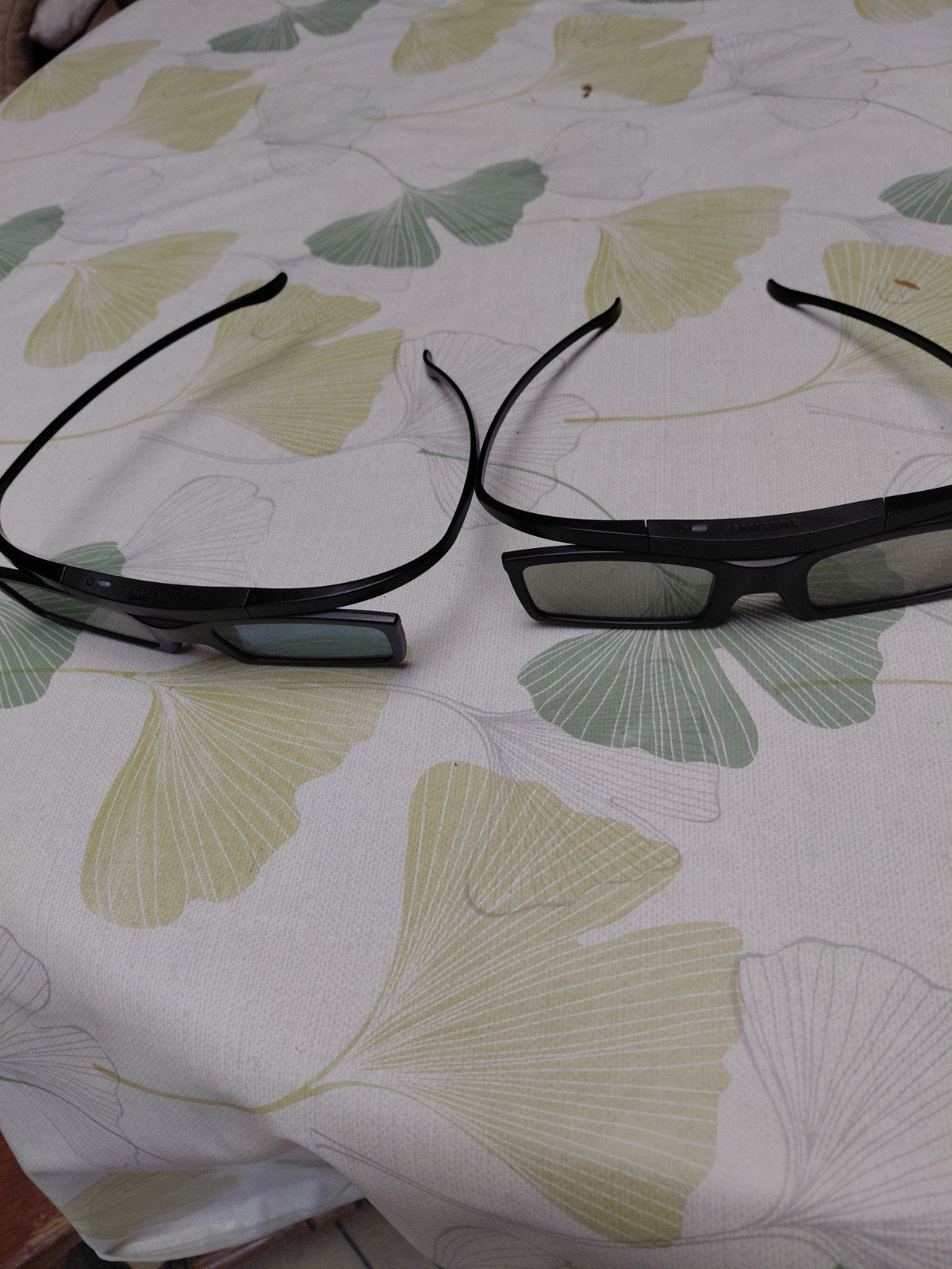 twee 3d brillen, Ophalen