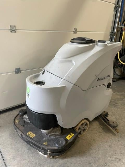IPC CT70 schrobzuigmachine, Doe-het-zelf en Bouw, Reinigingsmachines, Gebruikt, Schrobmachine, Ophalen