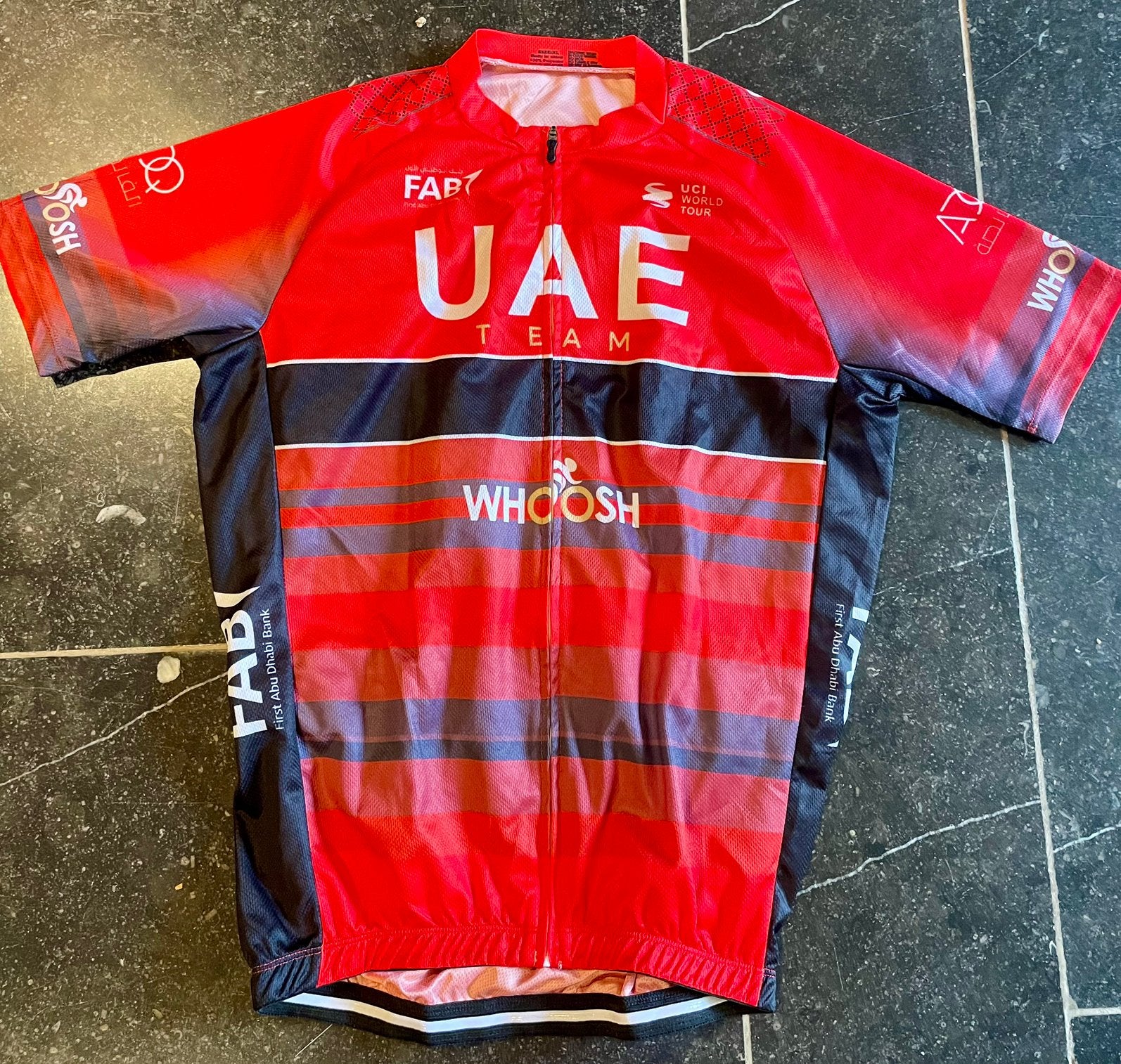 Maillot cyclist à manches courtes XL - UAE - excellent état, Vélos & Vélomoteurs, Enlèvement ou Envoi, Comme neuf, XL