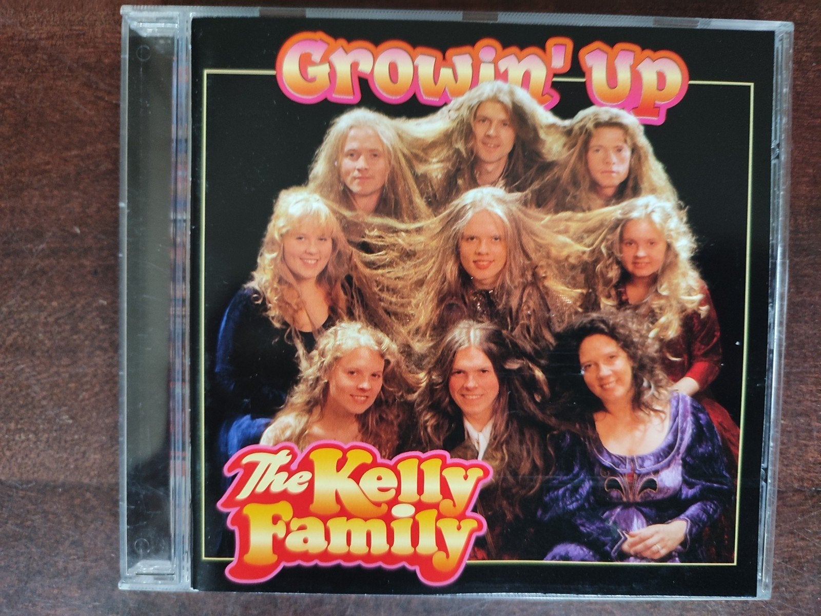 CD : THE KELLY FAMILY - GROWIN' UP, Enlèvement ou Envoi