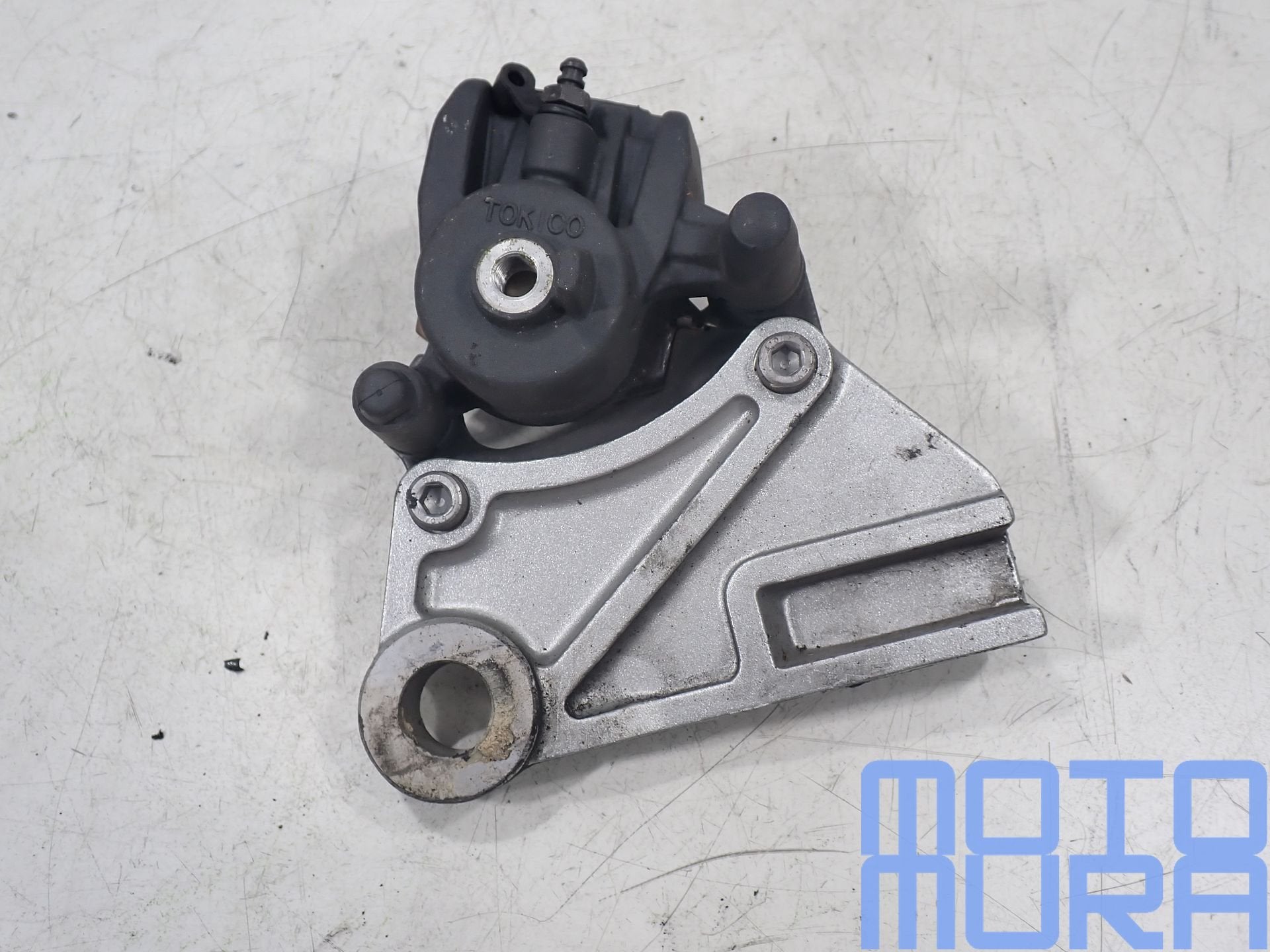 Kawasaki Z750 2004 - 2006 : étrier de frein arrière, support, Motos, -, Utilisé, -, -