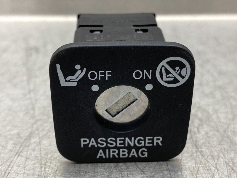 VEROUILLAGE AIRBAG Toyota Auris (E15) (01-2006/09-2012), Utilisé, Toyota