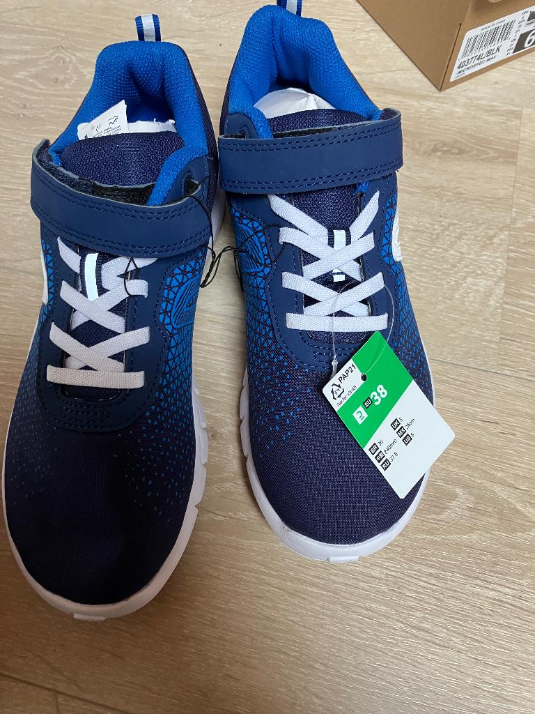 Sportschoenen 38, Ophalen of Verzenden, Zo goed als nieuw, Jongen of Meisje, Sportschoenen
