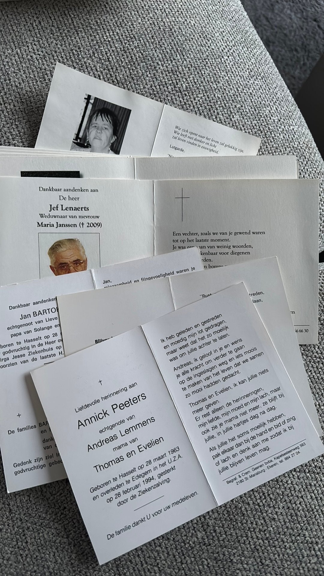 11 cartes de prière nées à Hasselt, Envoi, Image pieuse