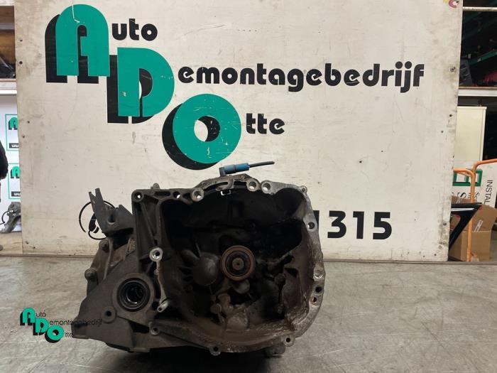 Boîte de vitesse d'un Renault Clio (Clio 3 06-), Autos : Pièces & Accessoires, Transmission & Accessoires, Renault, Utilisé, 3 mois de garantie