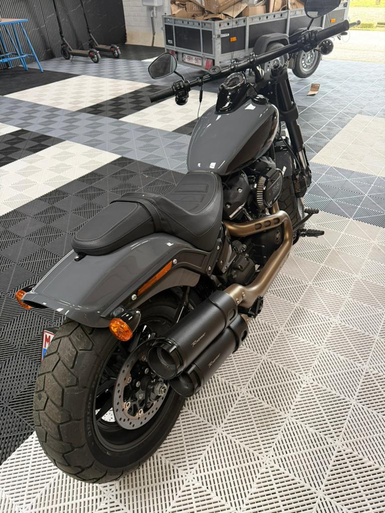 Harley Davidson - Fat Bob - 2022, Motoren, Occasion, 4 cilinders, Particulier, Handgeschakeld
