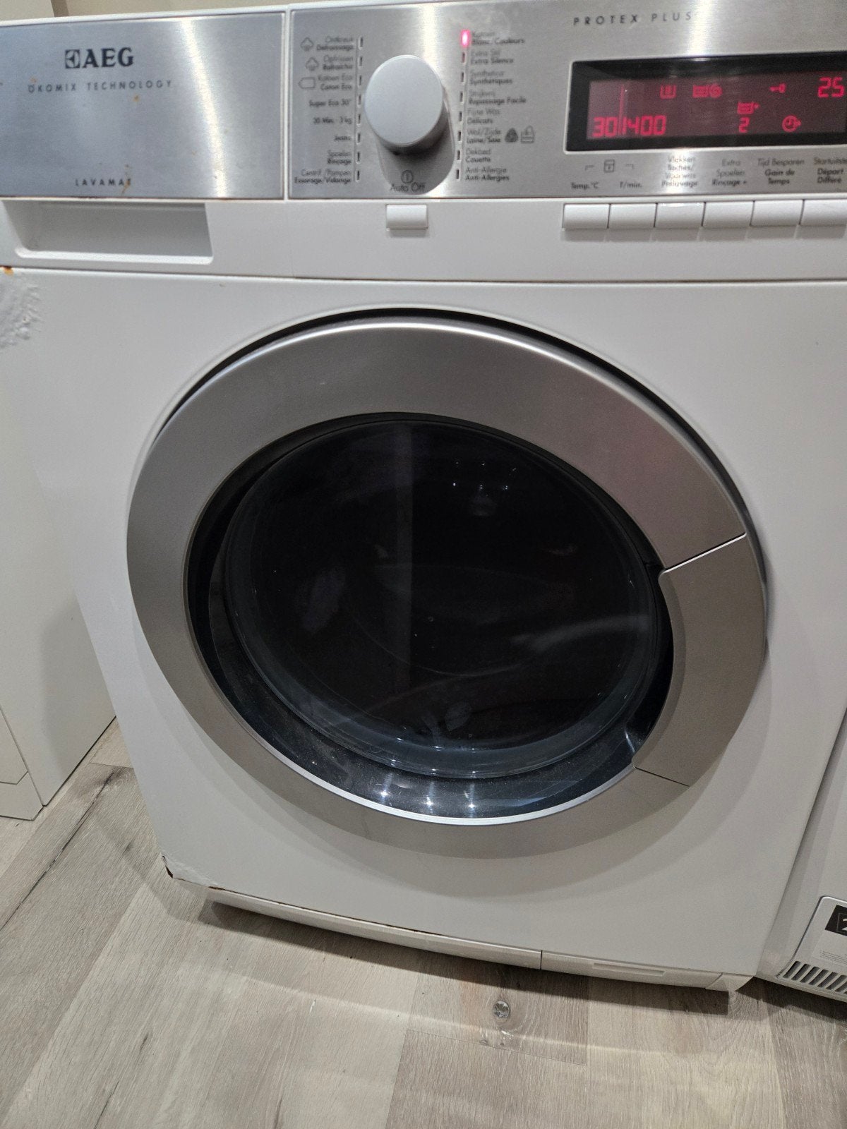 AEG Okomix Protex Plus 9kg Wasmachine, Elektronische apparatuur, Wasmachines, Handwasprogramma, Ophalen of Verzenden