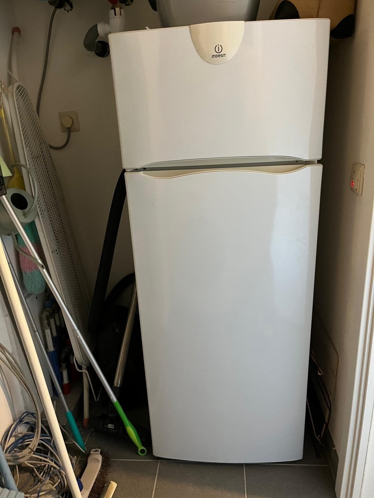 Koelkast  Indesit met diepvries, Elektronische apparatuur, Koelkasten en IJskasten, Ophalen