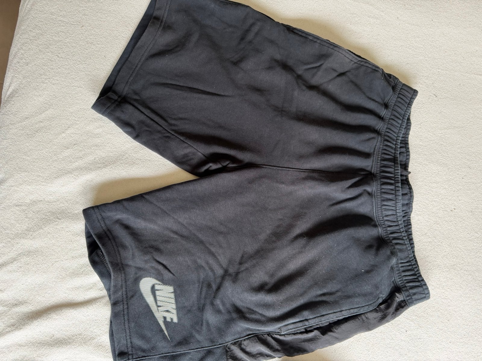 Twee short nike, Ophalen, Zo goed als nieuw