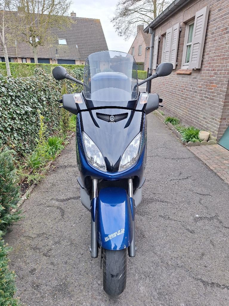 Xmax 250 - 1 ste EIGENAAR - 21.560 km - DEALER ONDERHOUDEN !, Motoren, 250 cc, Scooter, Particulier, Minimaal motorrijbewijs A2