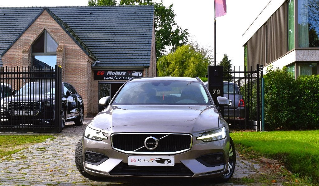 Volvo V60 2.0D3/Automaat/CarPlay/LED/Trekhaak/GARANTIE, Auto's, Dealer onderhouden, Stof, 4 cilinders, 5 deurs