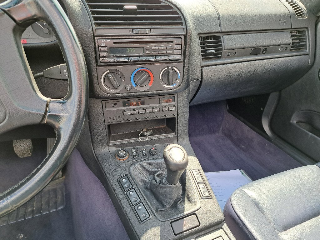 BMW 318i Cabrio 04/1996, foto 7