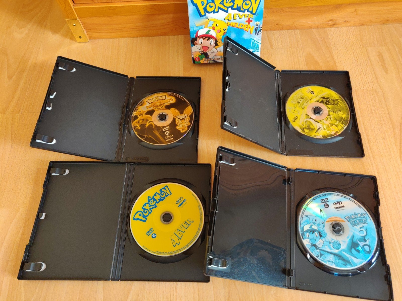 4 pokemon DVD's films 4, 5, 6 en 7, Enlèvement ou Envoi