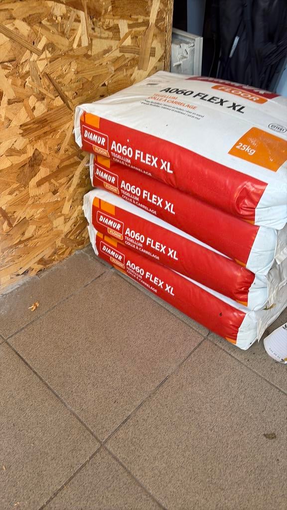 Tegellijm, Doe-het-zelf en Bouw, Ophalen, Nieuw