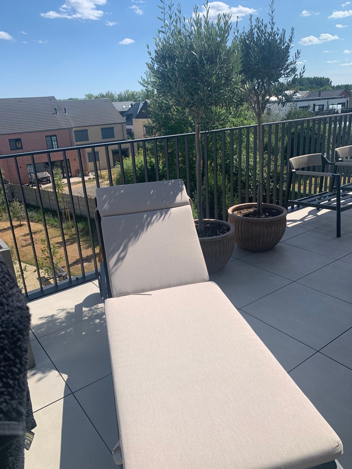 Stevig ligbed Alba in zwart aluminium, nooit gebruikt., Tuin en Terras, Ligbedden, Ophalen, Zo goed als nieuw, Aluminium, Verstelbaar