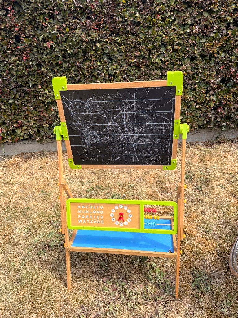 Krijtbord, Enlèvement, Utilisé, Tableau noir