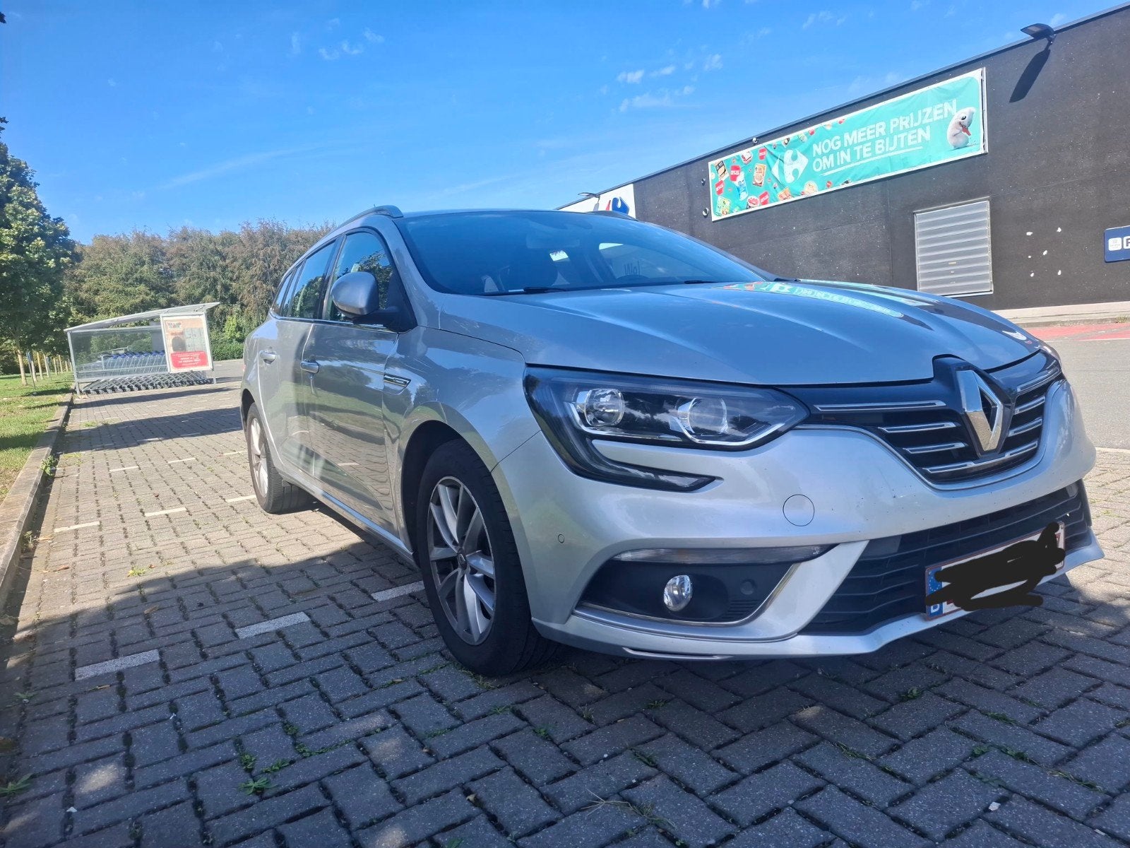 Te koop! Zilvergrijze Renault Mégane IV Grandtour / Break 1., Autos, Argent ou Gris, Achat, Euro 6, Boîte manuelle
