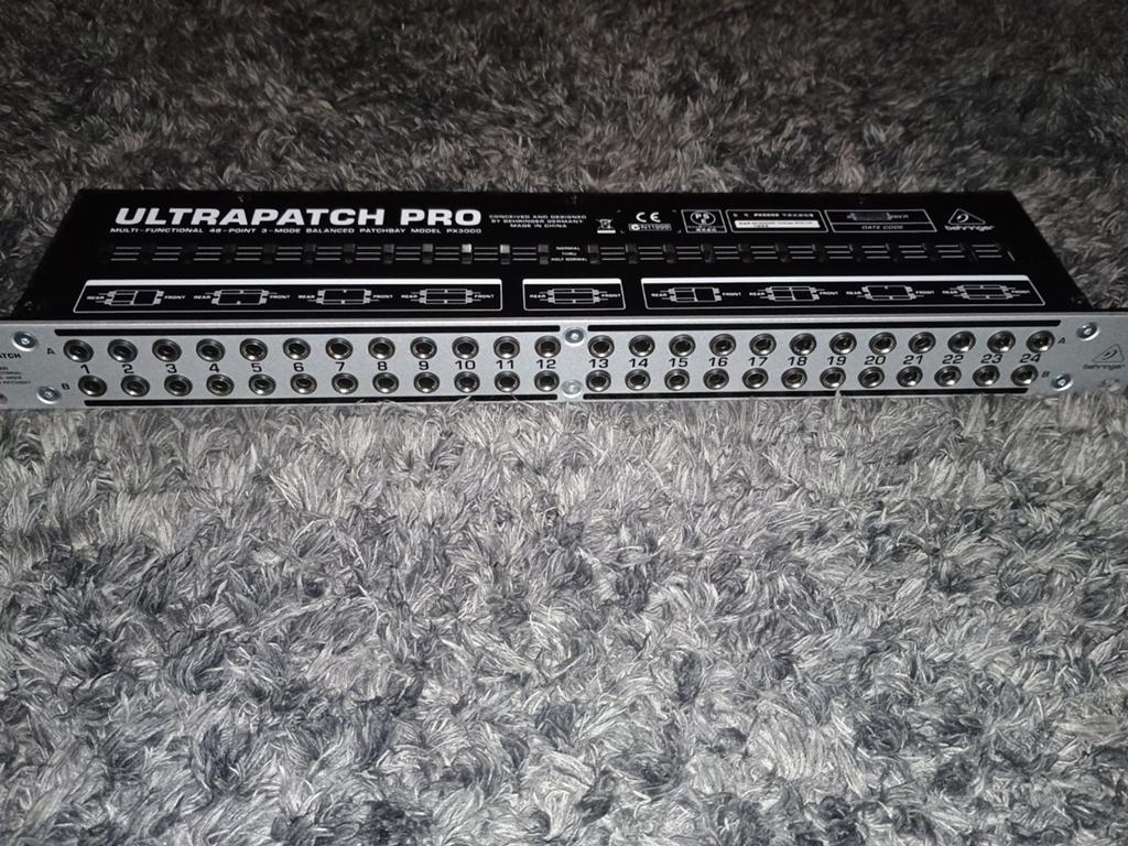 Behringer ultrapatch pro px3000 patchbay, Muziek en Instrumenten, Ophalen of Verzenden