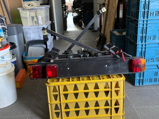 FIETSDRAGER GESCHIKT VOOR 2 ELECTRISCHE FIETSEN, Ophalen, Gebruikt, Elektrische fiets, 2 fietsen