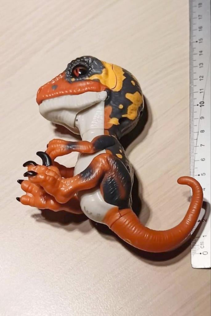 WoW wee fingerlings untamed baby raptor, Kinderen en Baby's, Ophalen of Verzenden