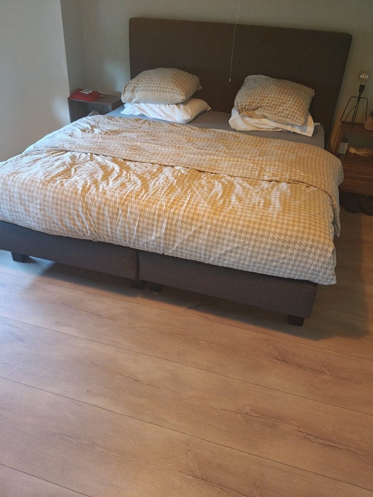 Bed Danini te koop, Maison & Meubles, Chambre à coucher | Lits, Tissu, Comme neuf, Brun, Enlèvement