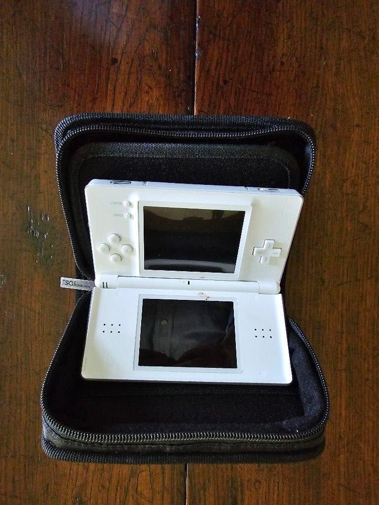 Nintendo DS Lite 2006, Games en Spelcomputers, Met games, Wit, Ophalen of Verzenden, Zo goed als nieuw