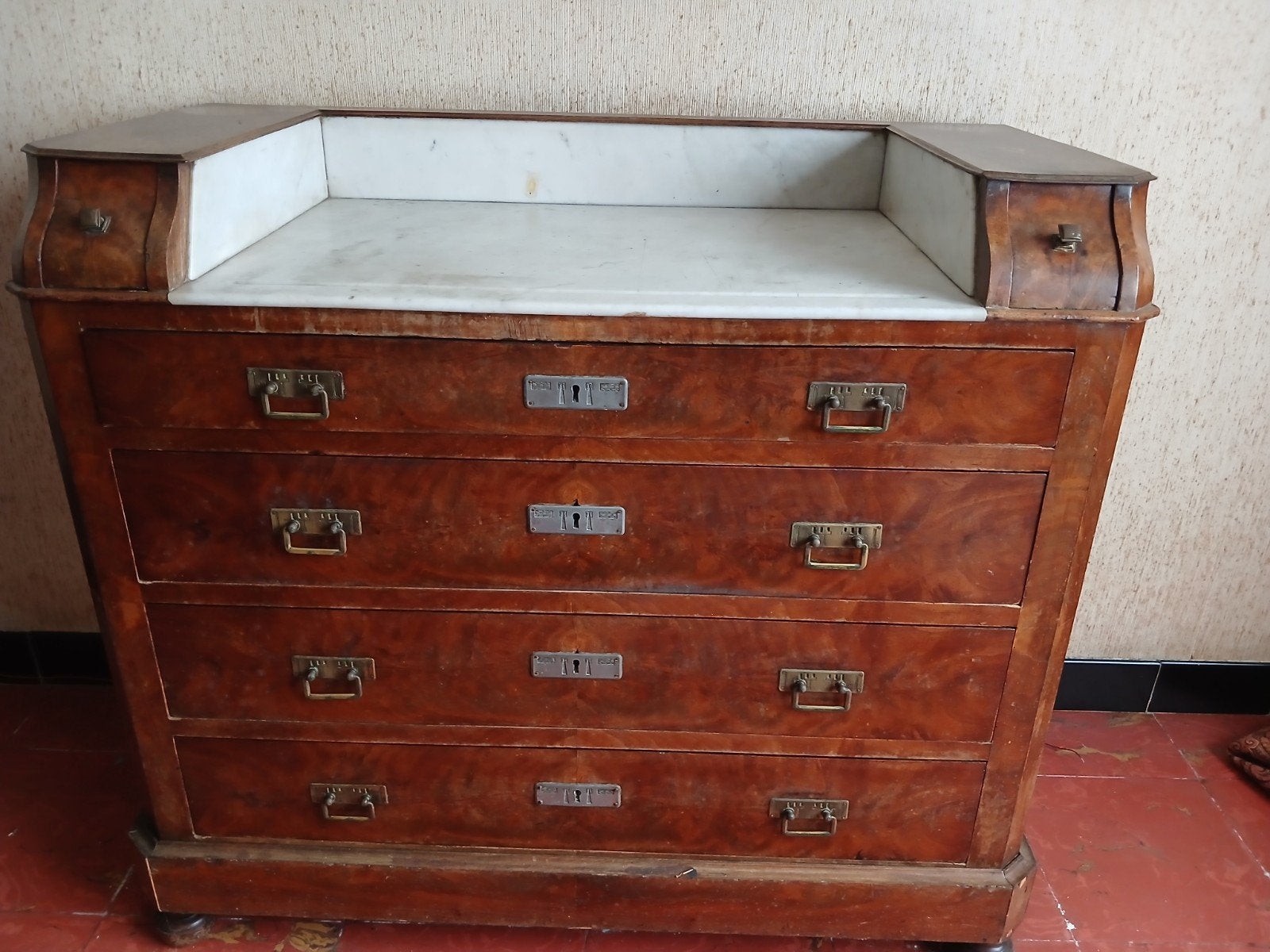 Secretaire, Ophalen