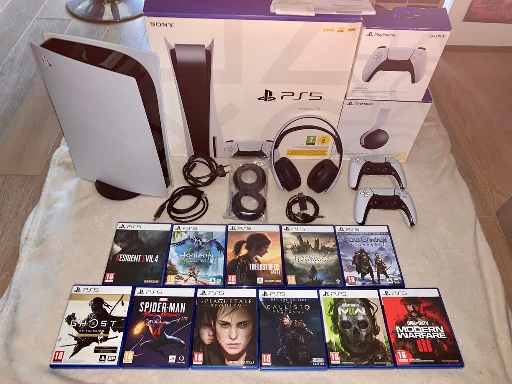Playstation 5 825GB + 2 manettes + casque 3D pulse + 11 jeux, Games en Spelcomputers, Spelcomputers | Sony PlayStation 5, Ophalen