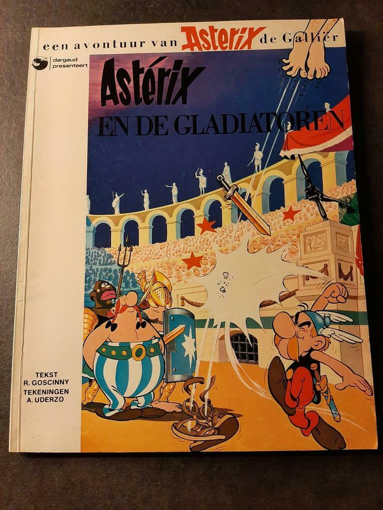 ASTÉRIX  EN DE GLADIATOREN, Dargaud, Eén stripboek, Ophalen of Verzenden, Zo goed als nieuw