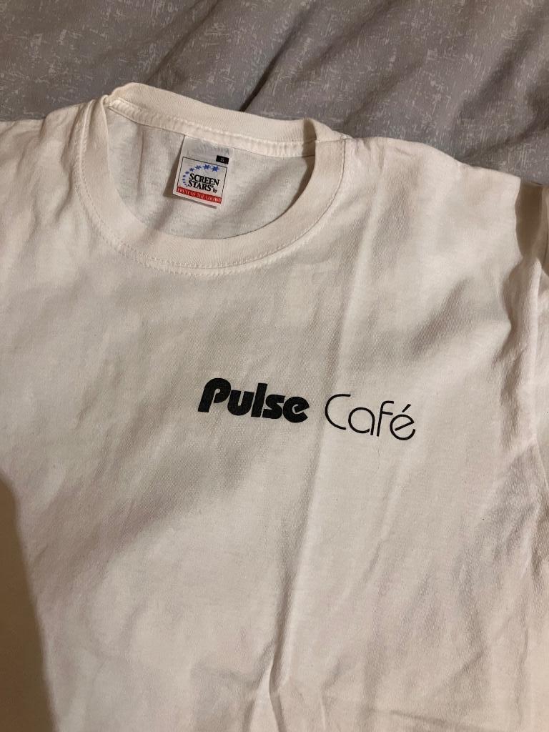 Pulse café ( tshirt) wit, Enlèvement ou Envoi, Comme neuf, Autres types, Blanc