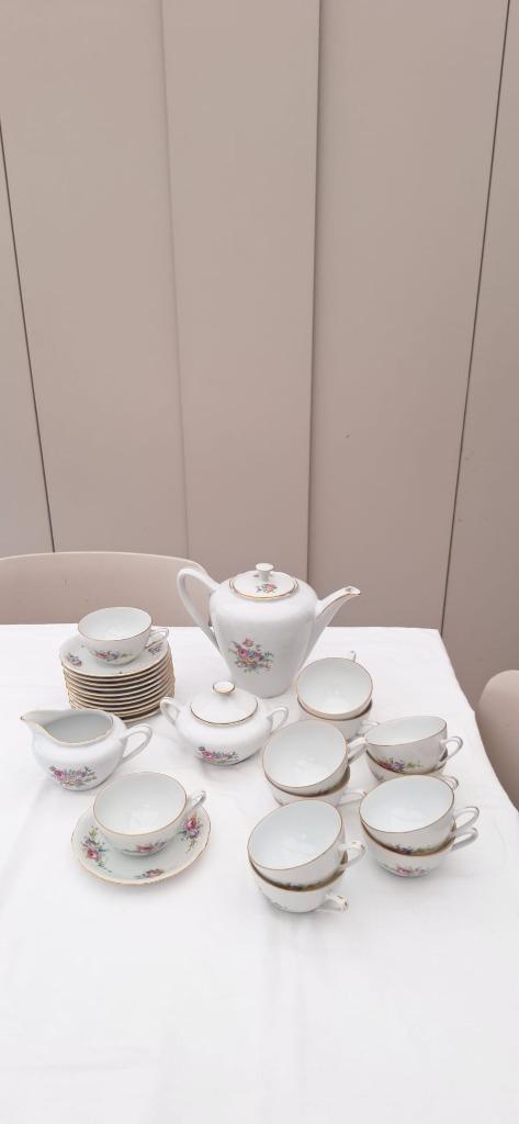Service à café en porcelaine de Tchécoslovaquie 27 pièces, Service complet, Enlèvement, Utilisé, Autres styles