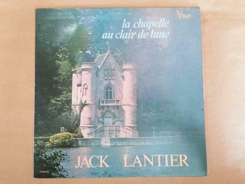 33T Jack Lantier – La chapelle au clair de lune  Label: Vogu, Enlèvement ou Envoi