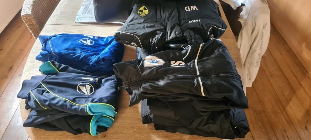 🥳SK LIERSE VOETBAL UITRUSTING 🥳M--L new 2015 150€ipv780€, Sports & Fitness, Football, Neuf, Taille L, Enlèvement ou Envoi