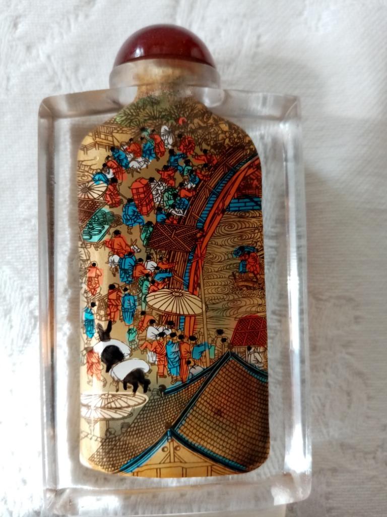 Chinese snuifdoos in bergkristal uit de jaren 70/80 (8cm), Antiek en Kunst, Ophalen of Verzenden